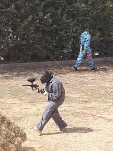 ¿Cuántas bolas se gastan en una partida de paintball